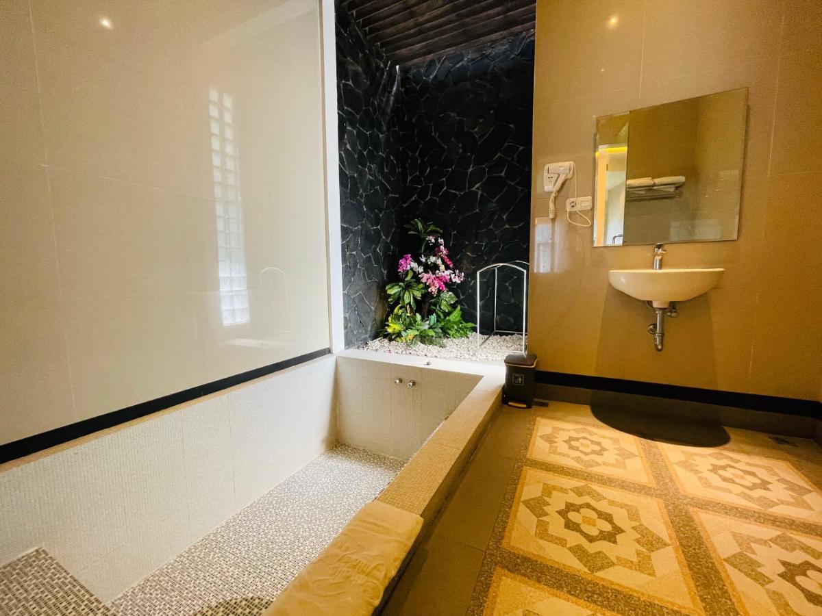 Cahaya Villa Garut Buitenkant foto