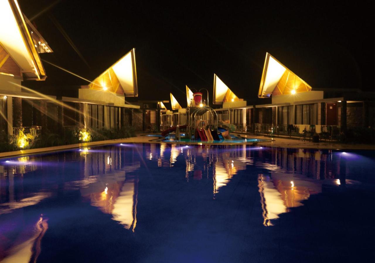 Cahaya Villa Garut Buitenkant foto