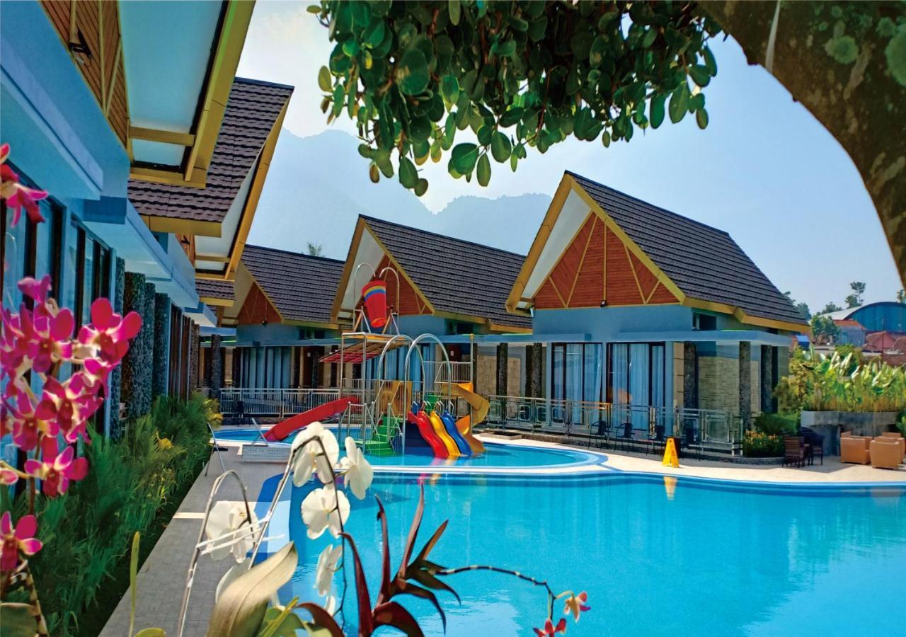 Cahaya Villa Garut Buitenkant foto