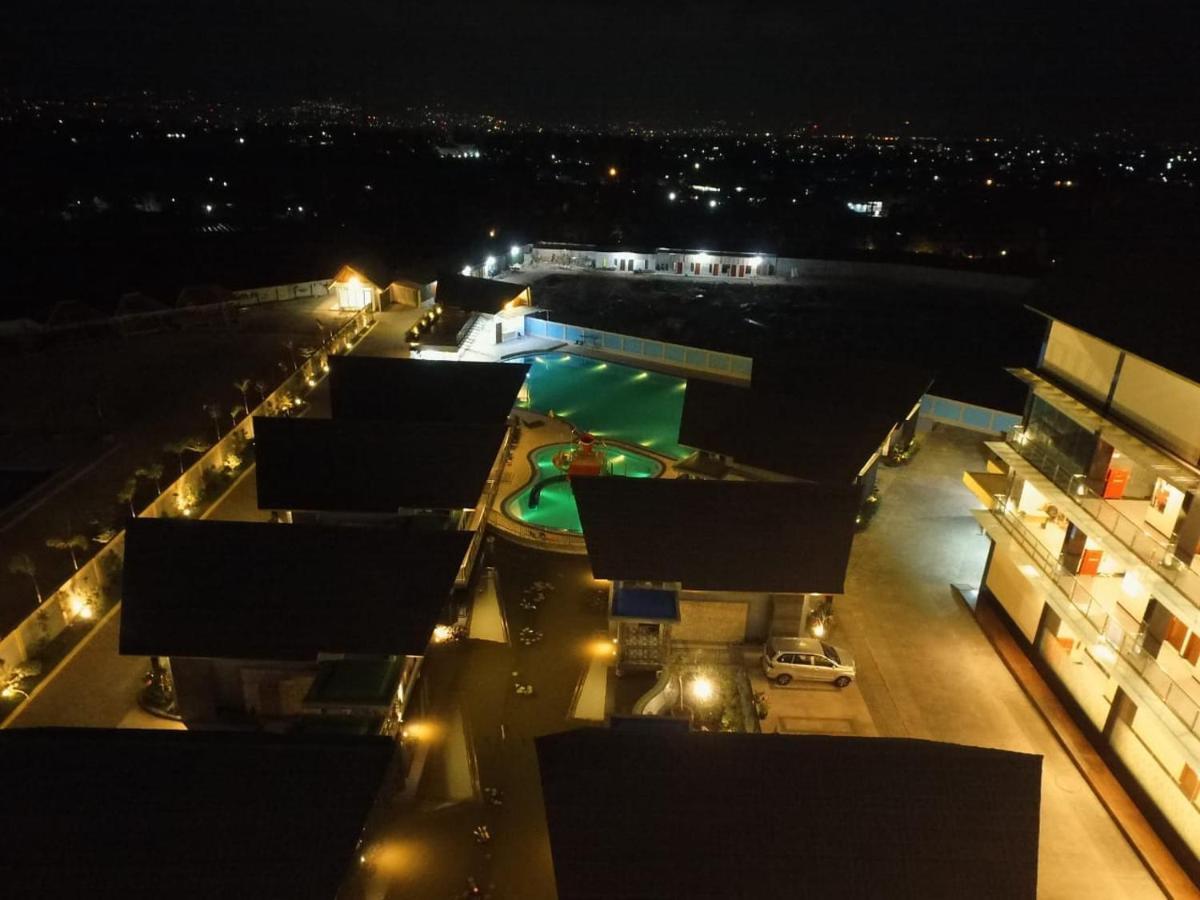 Cahaya Villa Garut Buitenkant foto