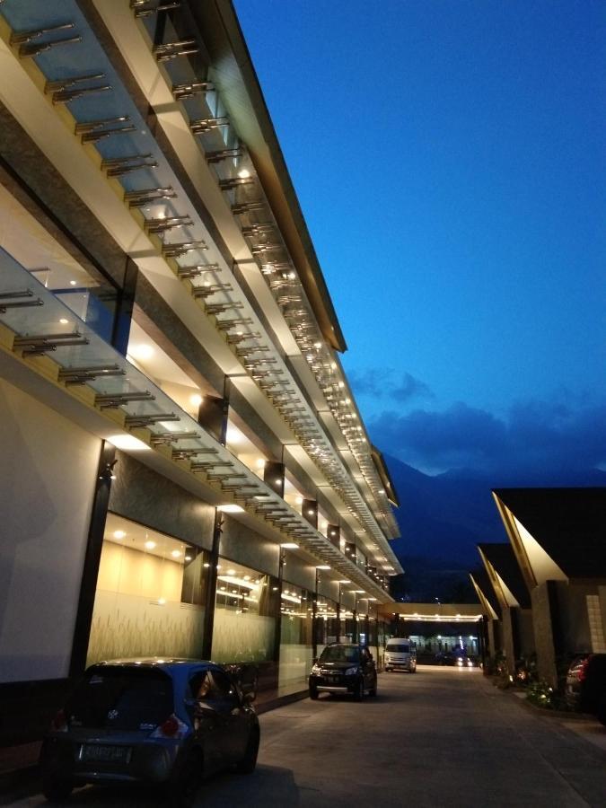 Cahaya Villa Garut Buitenkant foto